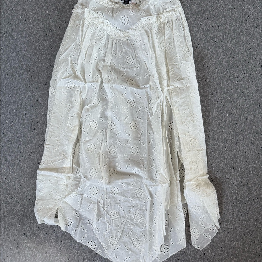 PrettyLittleThing White Asymmetrical Lace Skirt